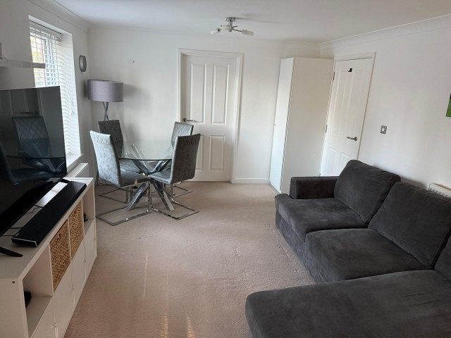 Flat 5 Charlotte House , Reigate 